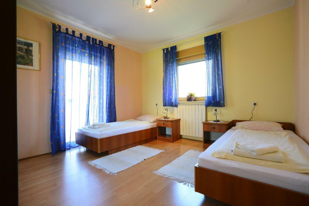 Ferienhaus Tomic Nedeščina エクステリア 写真
