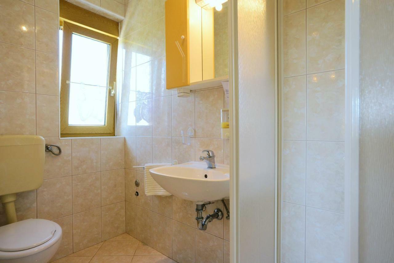 Ferienhaus Tomic Nedeščina エクステリア 写真