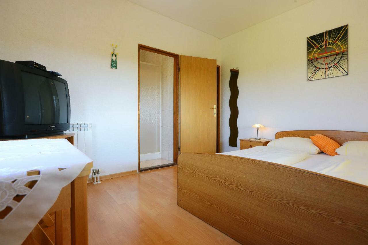 Ferienhaus Tomic Nedeščina エクステリア 写真