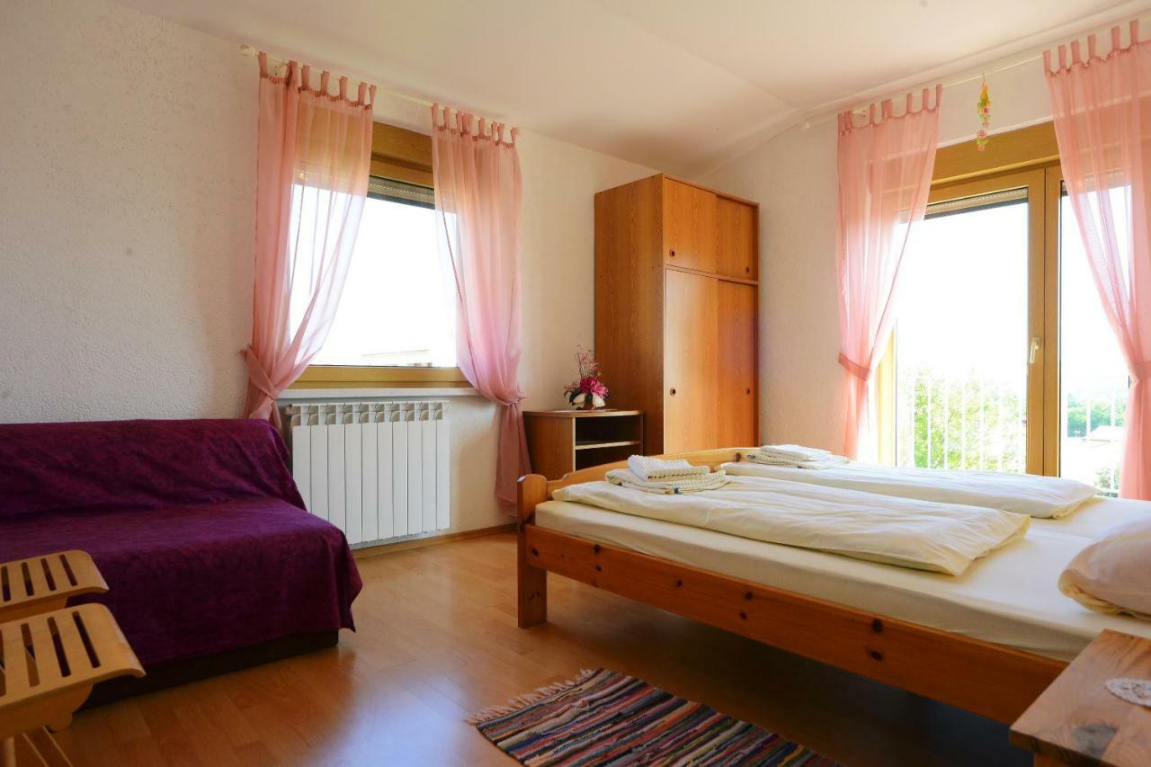 Ferienhaus Tomic Nedeščina エクステリア 写真