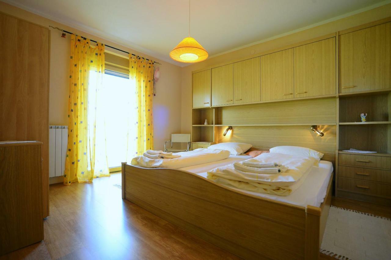 Ferienhaus Tomic Nedeščina エクステリア 写真